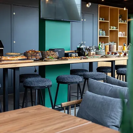 Western M-treize Paris 4*