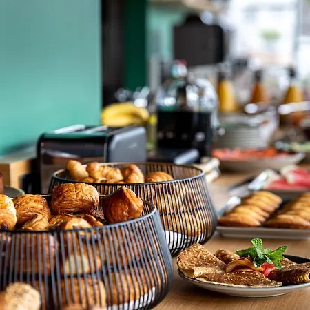 Western M-treize Paris 4* Asnières