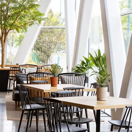 Hotel Western M-treize Paris 4*